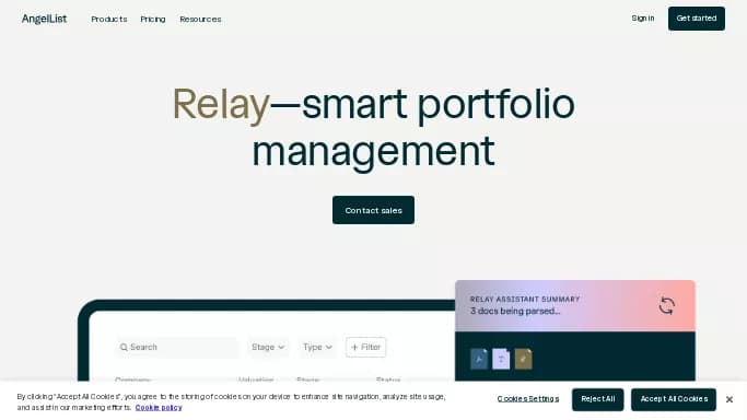 Relay — платная нейросеть   для работы с финансами. Бесплатная версия с ограниченным функционалом, есть платные тарифы.