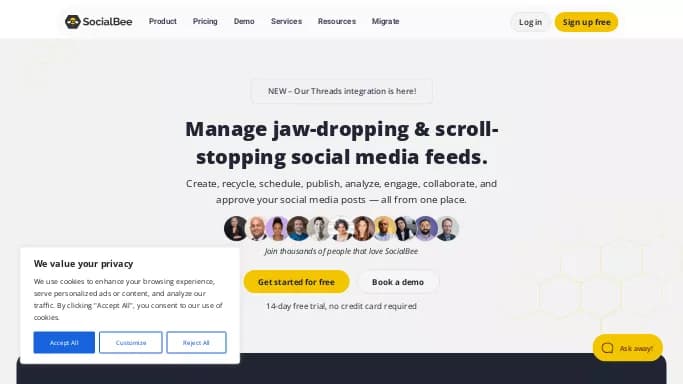 SocialBee — платная нейросеть   для SMM. 