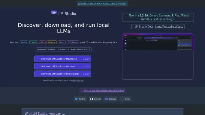LM Studio — бесплатная нейросеть , модели LLM.