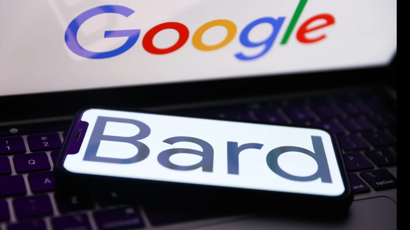 Обновление Gemini означает, что Bard AI превосходит бесплатную версию ChatGPT